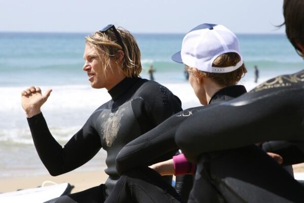 Surf courses for adults and children