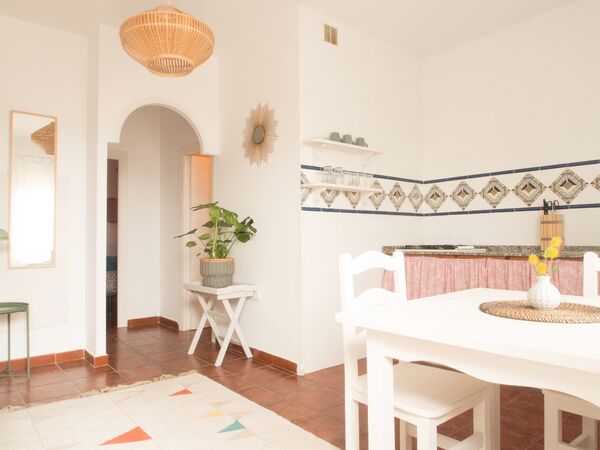 Bright and cosy El Palmar accommodation in Spain with living room and kitchen