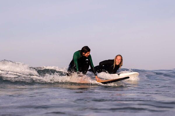Surf courses for children and adults in El Palmar