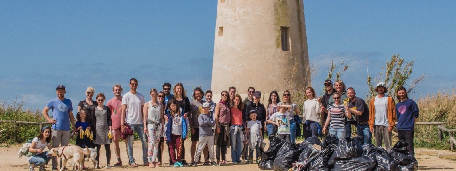 Beach cleanup in El Palmar for more sustainability in surfing