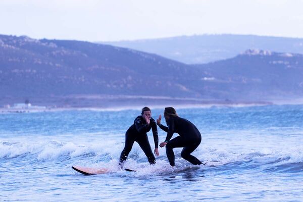 Surf courses for beginners and advanced in Andalusia