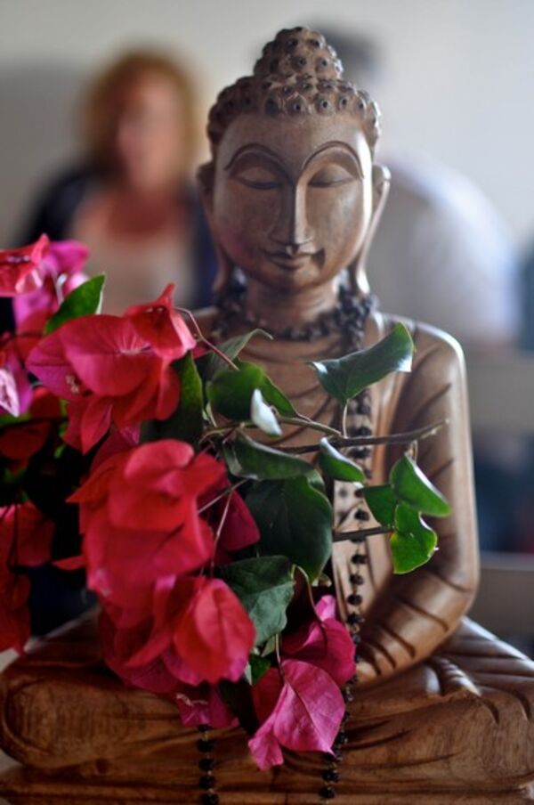 Yoga El Palmar with Buddha and flowers